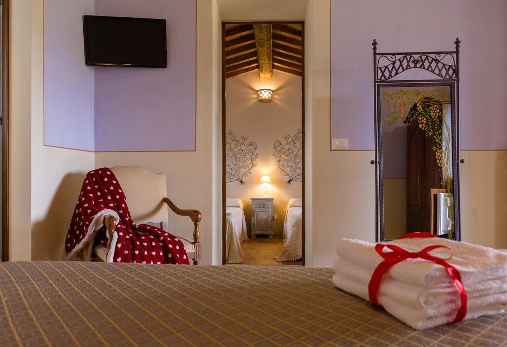 La Rugantina Hotell Cortona Exteriör bild